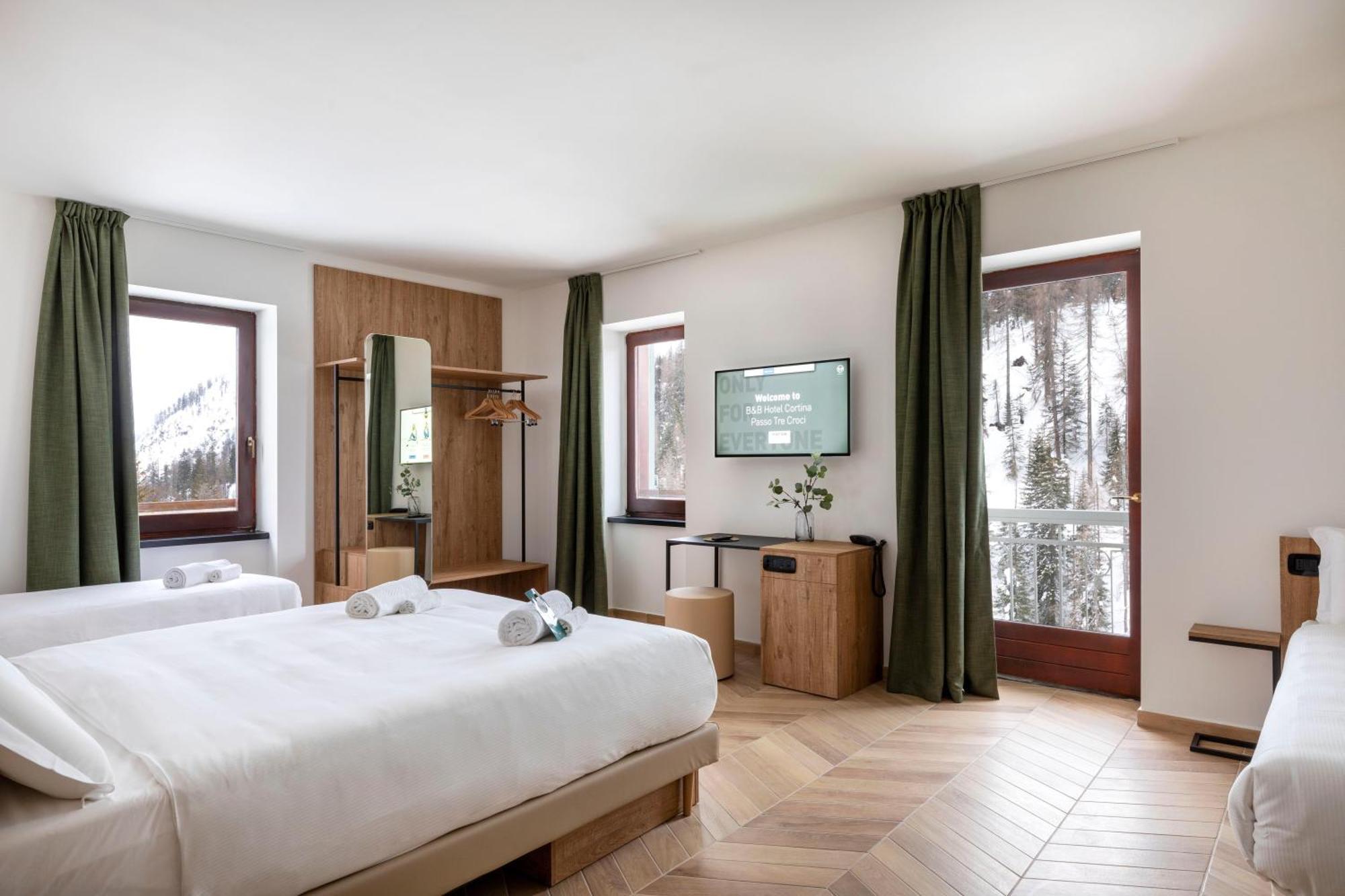 B&B Hotel Passo Tre Croci Cortina Cortina dʼAmpezzo Exterior foto